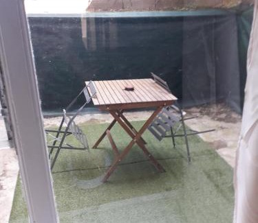 Saint-Leonard-de-Noblat Appartement | Appartement agreable Hugo 1