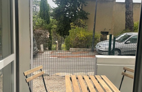Les Baux-de-Provence Appartement | Appartement au pied des Baux-de-Provence