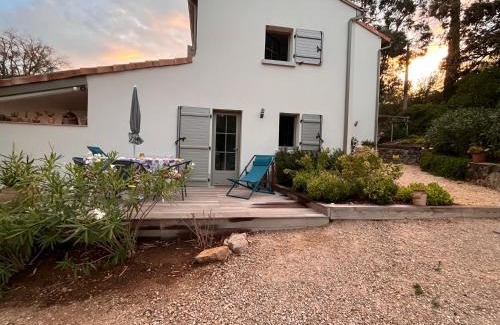 Cavalaire-sur-Mer Appartement | Appartement à cavalaire dans un domaine privé au rez-de-jardin