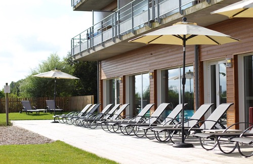 Roz-sur-Couesnon Copropriété | Appartement à la campagne avec accès au sauna! Votre espace détente