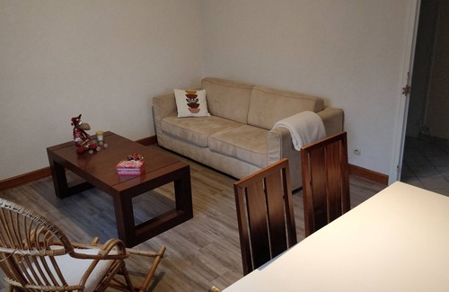 La Bathie Appartement | Appartement à Louer Dans Maison Individuelle Avec un Grand Jardin