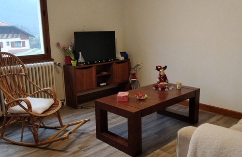 La Bathie Appartement | Appartement à Louer Dans Maison Individuelle Avec un Grand Jardin
