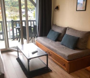 Saint-Lary-Soulan Appartement | Appartement à Saint Lary Soulan, 4-5 pers, à 150m des télécabines et du village avec piscine