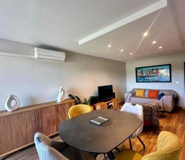 Saint-Esteve Appartement | Appartement élégant pour deux