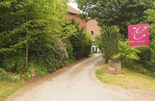 Kalletal Appartement | Appartement 1 im Erdgeschoss Hinter Historischen Bruchsteinwänden
