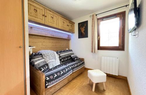Flumet Appartement | Appartement 2 chambres au pied des pistes avec piscine intérieure - FR-1-505-228