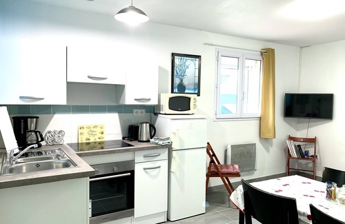 Pontault-Combault Maison | Appartement 2 Jolies Chambres +Salon Cuisine - errasse 20min PARIS-DISNE YLAND
