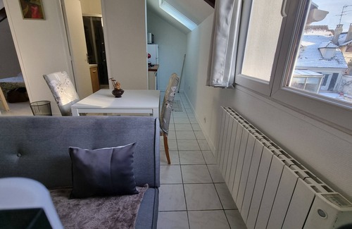 Villiers-le-Bel Appartement | Appartement 2 Pièces Moderne Avec Cuisine Ouverte, Proche Gare