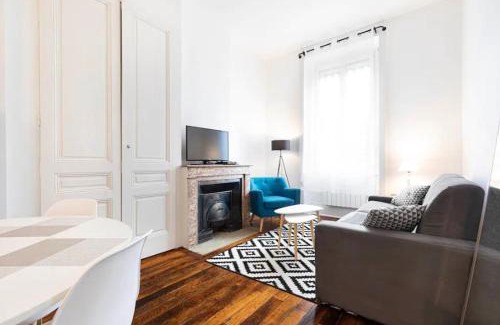 7th Arrondissement Appartement | appartement 2 pièces Jean Macé et stationnement