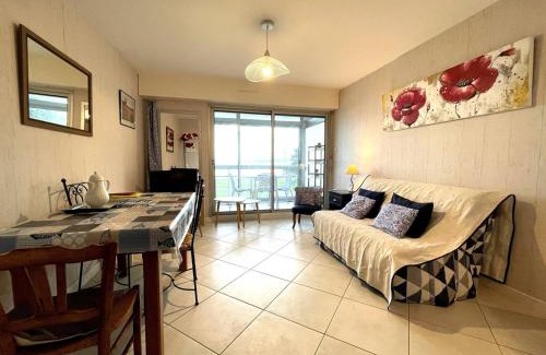 Perros-Guirec Appartement | Appartement 3* à Perros-Guirec, plage à 50m, garage privé - FR-1-368-73