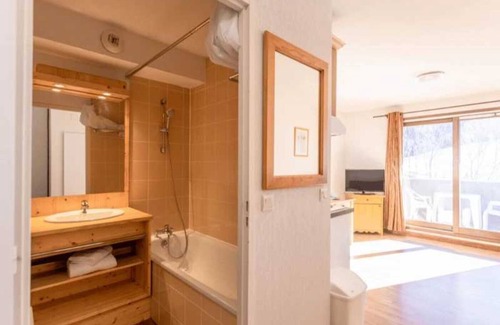 Les Bottieres Appartement | Appartement 3 étoiles - Piscine - ccbbcfi