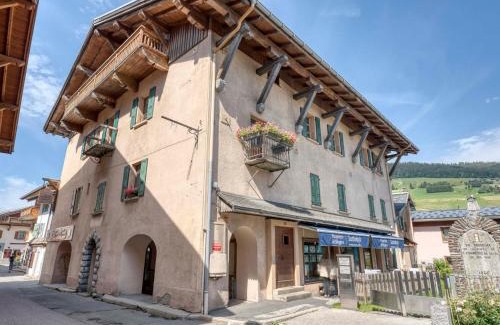 Megeve Appartement | Appartement 3 Ch. Rénové, Centre de Megève, Balcon, Cheminée, Parking, 3 min Télécabine Chamois - FR-1-453-178