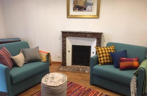 Fay Appartement | Appartement 40m² lumineux avec cuisine équipée, Wi-Fi gratuit, proche mairie et église à Fay - FR-1-410-301