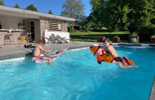 Sart-Dames-Avelines Appartement | Appartement 5 personnes avec accès piscine et jacuzzi