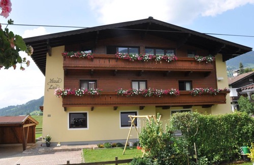 Westendorf Appartement | Appartement Alpenrose mit Terrasse, Du/wc, 2 SZ - Haus Leo