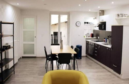 Lons-le-Saunier Appartement | Appartement Avec Cour Privée au Centre-ville