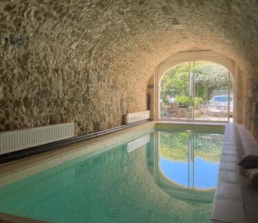Nerac Appartement | Appartement avec accès piscine et jardin dans hôtel particulier