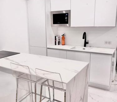 Saint-Raphael Appartement | Appartement avec balcon proche du port Saint-Raphaël