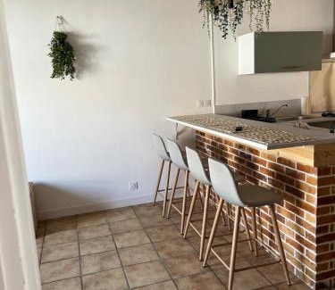 Tombeboeuf Appartement | Appartement avec balcon