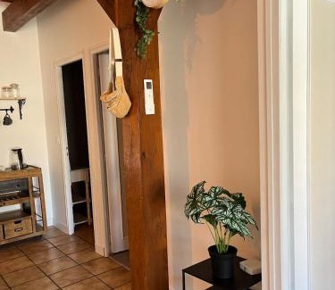 Tombeboeuf Appartement | Appartement avec balcon