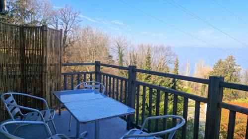 Evian-les-Bains Appartement | Appartement avec piscine Bleu du Lac