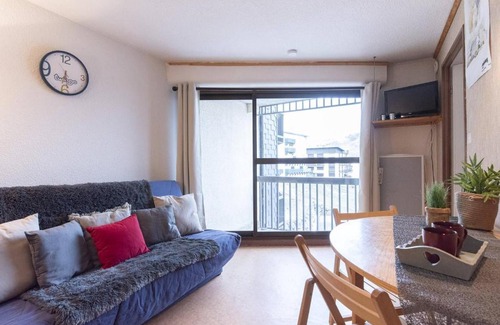 Cadeilhan-Trachere Appartement | Appartement avec balcon, parking proche pistes pour 4 personnes à Saint-Lary-Soulan - FR-1-296-189