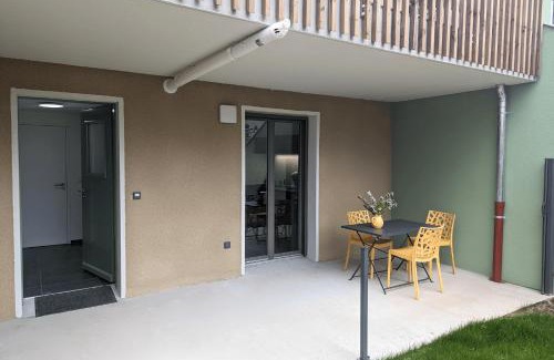 Paladru Appartement | Appartement avec terrasse LO du Lac - Paladru