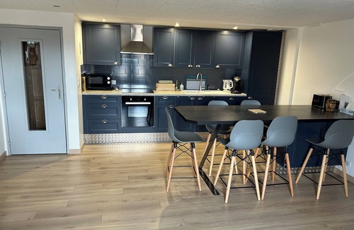 Deux Vallees Vertes Appartement | Appartement avec tous commerces à 2 mn à pieds