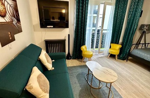 Meaux Appartement | Appartement avec vue sur jardin Paris-Disney-Parking privé 'PKN MEAUX'