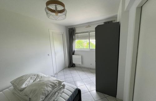 Grigny Appartement | Appartement Balcon - Une chambre - Centre Grigny
