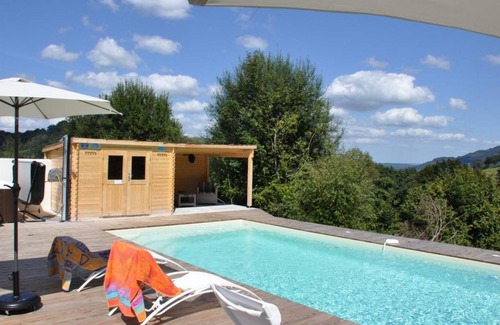 Barcus Appartement | Appartement Barcus, 1 pièce, 2 personnes - FR-1-384-730