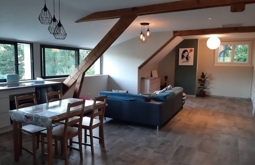 Banassac Appartement | Appartement Chaleureux Avec Jacuzzi