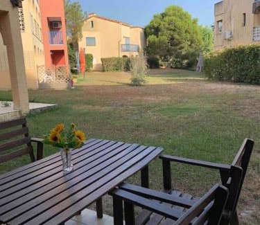 Les Hauts de Canet Appartement | Appartement Cosy Confort PARK CLIM WIFI LINGE INCLUS complexe non inclus l'été
