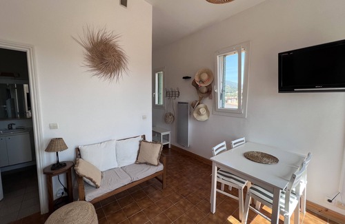 Cavaliere Appartement | Appartement calme et lumineux - plages, port et commerces à pied