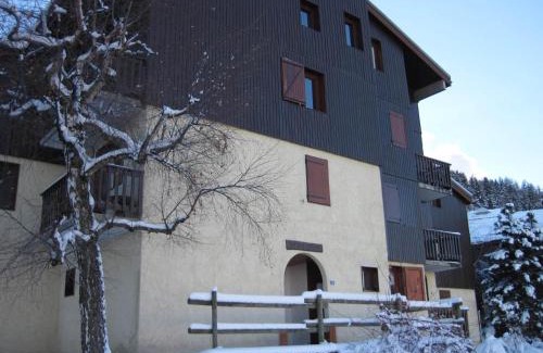 Montchavin Appartement | Appartement cosy · Proche centre & télécabine · Balcon exposé sud - FR-1-181-2521