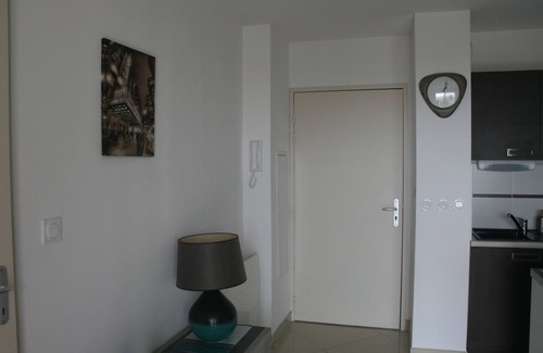 Saint-Pierre-la-Mer Appartement | Appartement calme avec terrasse proche de la plage avec parking sécurisé