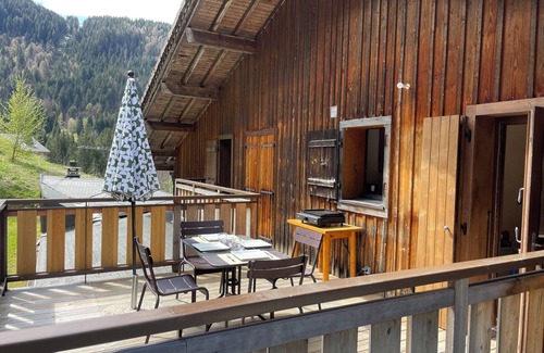 Morzine Appartement | APPARTEMENT ALPIERLAUR PISCINE INTERIEURE SAISON HIVER ( Décembre à Avril )