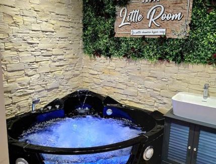 Vendome Appartement | Appartement Chambre Cosy - Jacuzzi - Little Room Vendôme
