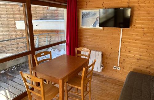 Chamrousse Appartement | Appartement Chamrousse, 4 personnes - Village du Bachat