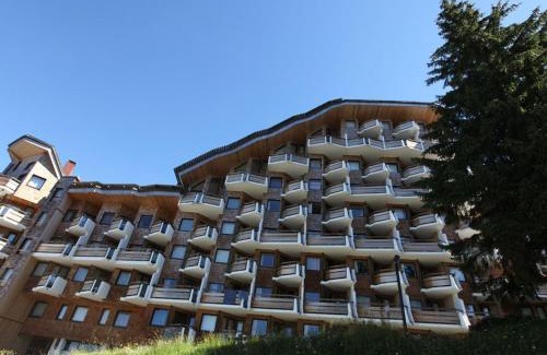 Avoriaz Appartement | Appartement charme 2 pièces cabine avec balcon, cheminée et Wifi à Avoriaz - FR-1-314-191