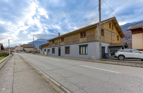 La Bathie Appartement | Appartement climatise au pied des cols avec wifi