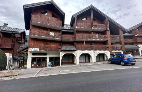 Morillon Appartement | Appartement cosy à Morillon, balcon sud, télécabine proche, équipements complets, parking et garage - FR-1-624-143