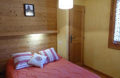 Beaufort Appartement | Appartement cosy 2 chambres à Arêches, cuisine équipée et terrasse - FR-1-342-203