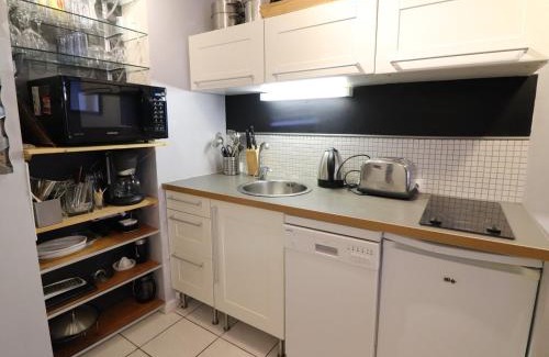 Val Claret Appartement | Appartement cosy 2P cabine, skis aux pieds à Tignes, balcon, parking, animaux acceptés, WiFi - FR-1-502-562
