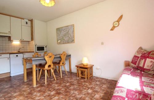 Lanslevillard Appartement | Appartement cosy 4 pers avec WIFI et parking à Lanslevillard - FR-1-508-183
