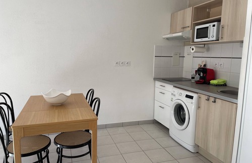 Vayres Appartement | Appartement Cosy au Calme, Animaux de Compagnie Acceptés