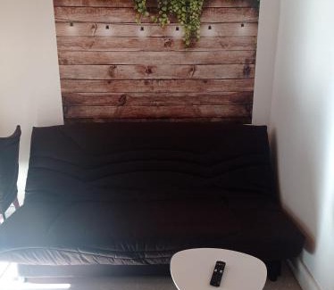 Saint-Claude Appartement | Appartement cosy avec son charme ancien.