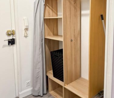 Aurillac Appartement | Appartement cosy cœur d'Aurillac, 2 lits, Wifi
