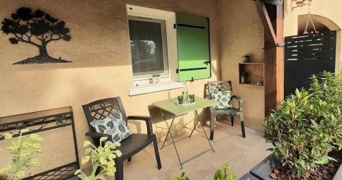 Lembras Appartement | Appartement COSY CHIC " O ZOIZO " en Dordogne à 5' de Bergerac
