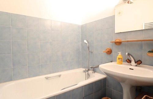 Les Gets Appartement | Appartement cosy dans le centre du village, proche pistes et ESF, avec balcon et équipements complets - FR-1-623-286